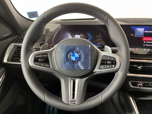 Used 2025 BMW X6 M60i w/ Parking Assistance Package image 12