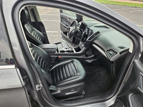 Used 2023 Ford Edge SEL image 15