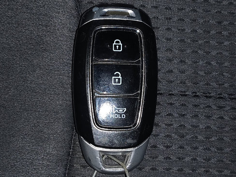 Used 2020 Hyundai Santa Fe SEL image 32
