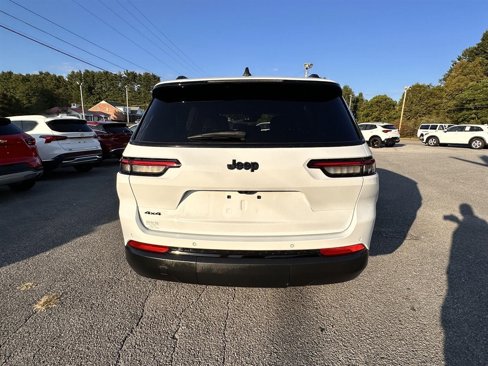 Used 2024 Jeep Grand Cherokee L Laredo image 6
