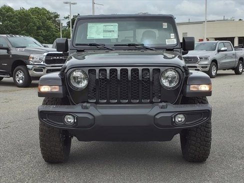 New 2023 Jeep Gladiator Willys image 2