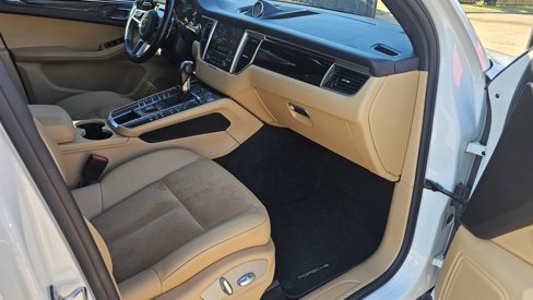 Used 2018 Porsche Macan image 20