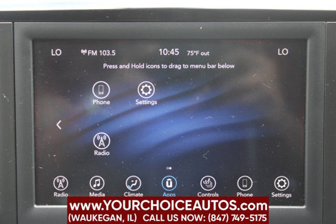 Used 2020 Chrysler Pacifica Touring-L image 21