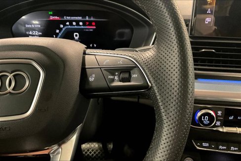 Certified 2025 Audi Q5 2.0T Premium Plus w/ Premium Plus Package image 19