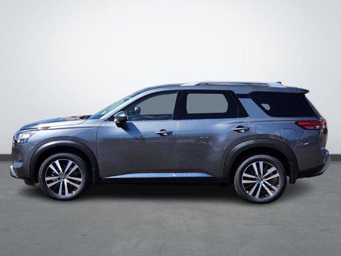 New 2025 Nissan Pathfinder Platinum w/ Cargo Package image 2