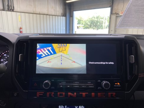 Used 2025 Nissan Frontier Pro-X w/ Tow Package image 39