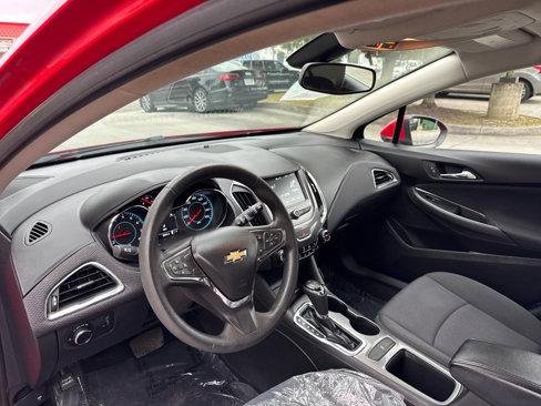 Used 2017 Chevrolet Cruze LT w/ Convenience Package image 12