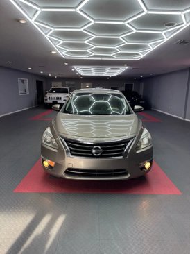 Used 2015 Nissan Altima 2.5 SL w/ Technology Package image 2