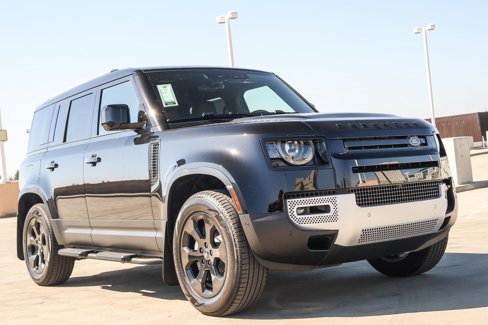 New 2025 Land Rover Defender 110 S image 3