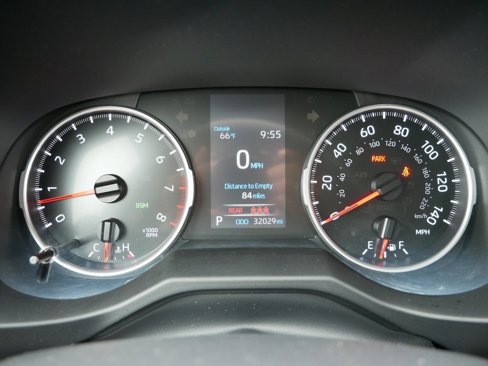 Used 2021 Toyota RAV4 XLE Premium image 35