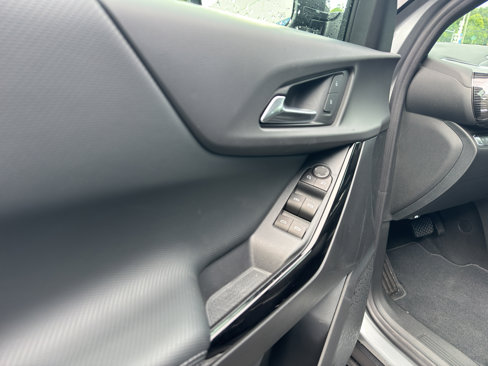 New 2026 Chevrolet Equinox LT w/ Midnight Edition image 12