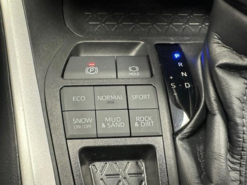 Used 2023 Toyota RAV4 XLE image 55