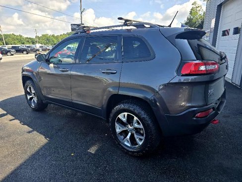 Used 2015 Jeep Cherokee Trailhawk w/ Comfort/Convenience Group image 3