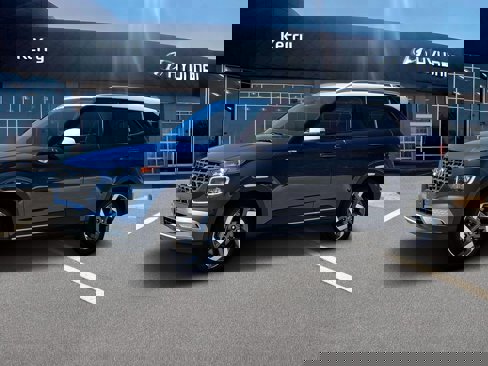 New 2025 Hyundai Venue Limited image 2