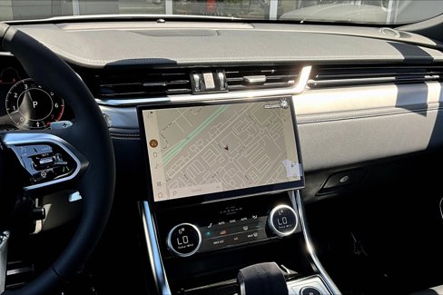 New 2024 Jaguar XF R-Dynamic SE image 7