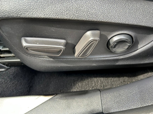 Used 2021 Toyota Highlander Platinum image 11
