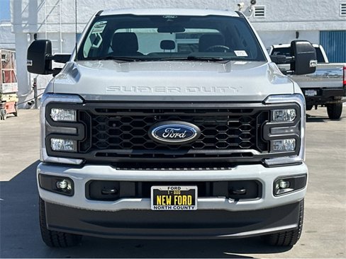 New 2026 Ford F250 XL image 2