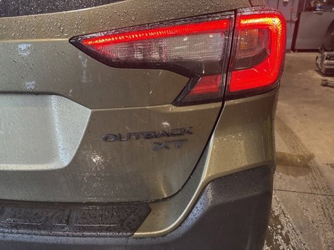 Certified 2025 Subaru Outback Onyx Edition XT image 40