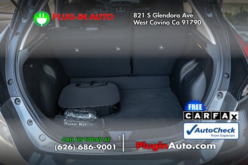Used 2025 Nissan Leaf S image 11