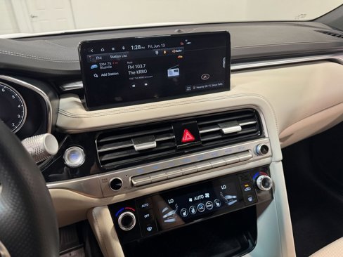 Used 2025 Genesis G70 2.5T image 81