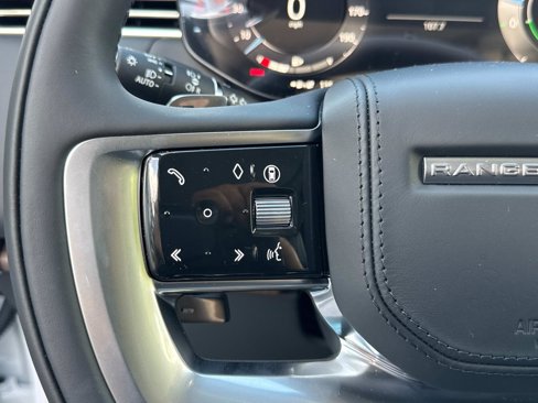 New 2025 Land Rover Range Rover SE image 31
