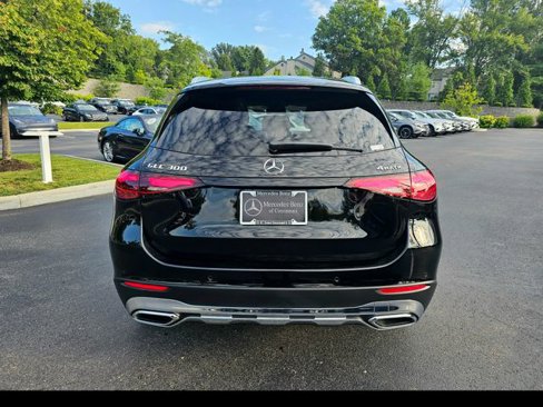 Certified 2025 Mercedes-Benz GLC 300 4MATIC image 8