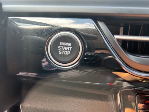 Certified 2025 Kia Seltos S image 19
