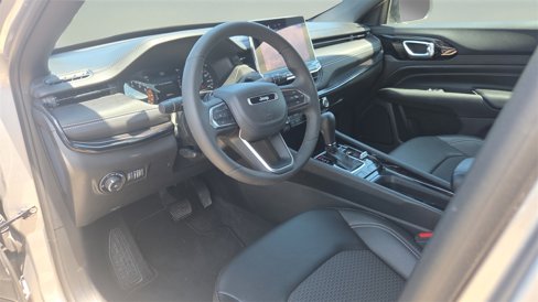 Used 2024 Jeep Compass Latitude w/ Convenience Group image 21