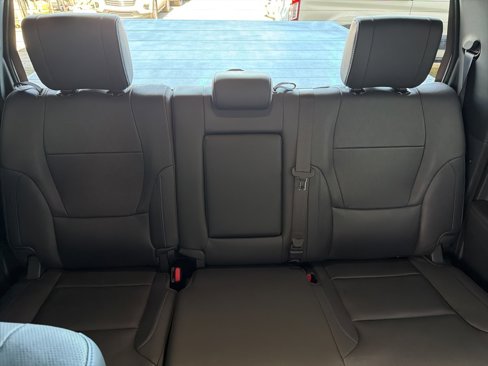Used 2024 Toyota Tundra Platinum image 30