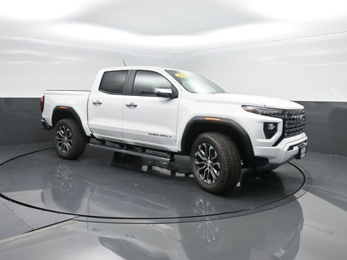 New 2026 GMC Canyon Denali image 4