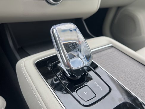 New 2026 Volvo XC90 B6 Ultra image 15