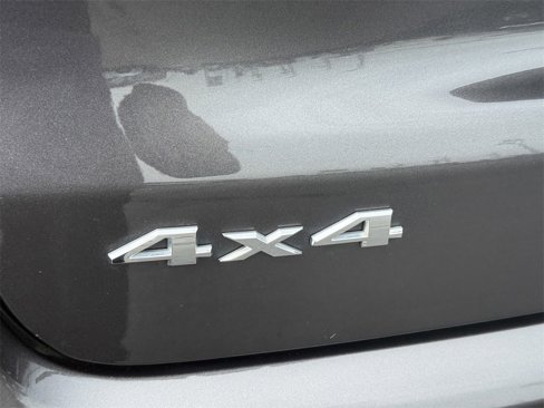 Certified 2022 Jeep Compass Limited image 10