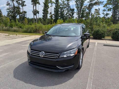Used 2013 Volkswagen Passat Wolfsburg Edition image 1