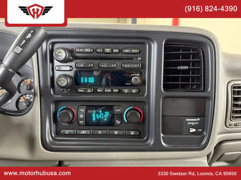 Used 2004 Chevrolet Silverado 2500 LT w/ Heavy-Duty Power Package image 27