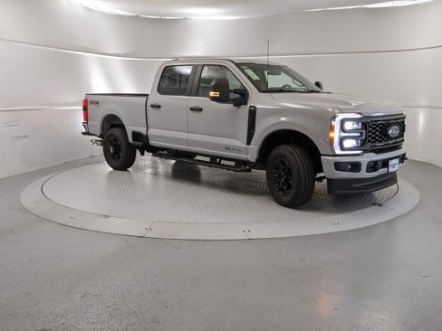 New 2026 Ford F250 XL image 1