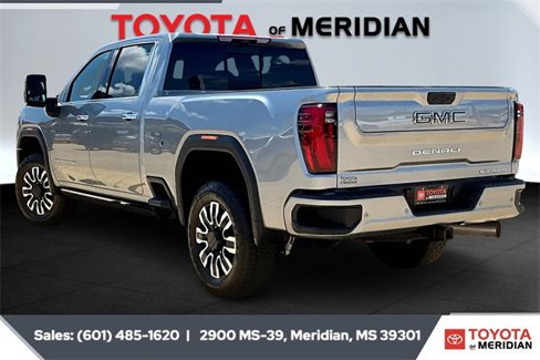 Used 2025 GMC Sierra 2500 Denali Ultimate image 2