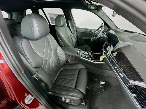 New 2026 BMW X5 xDrive40i w/ M Sport Package image 36
