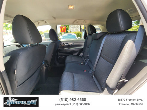 Used 2019 Nissan Rogue SV image 17