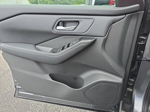 New 2026 Nissan Rogue SV image 26