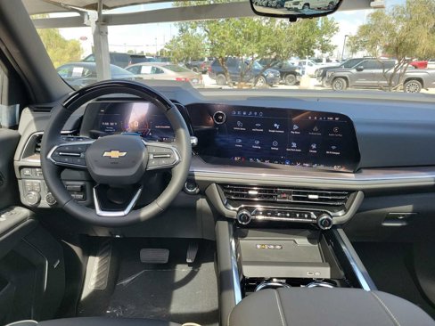 New 2026 Chevrolet Suburban Premier image 10