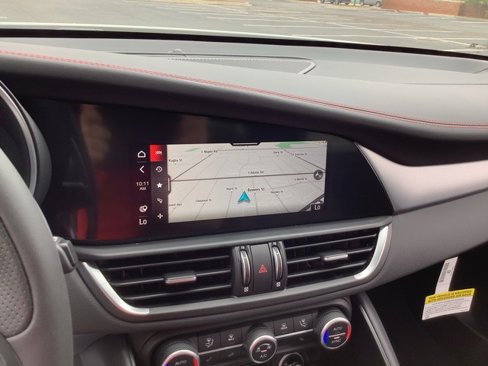 New 2025 Alfa Romeo Giulia AWD w/ Driving Assist Package image 14
