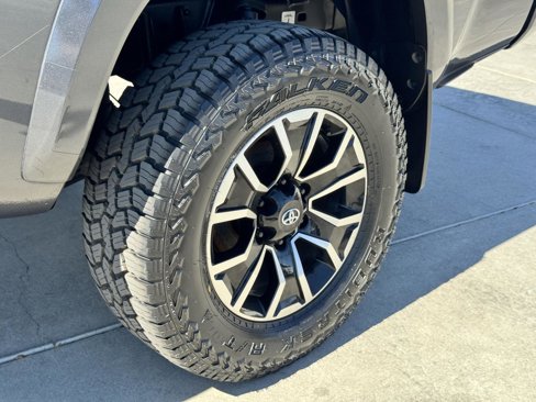 Used 2021 Toyota Tacoma TRD Sport image 10