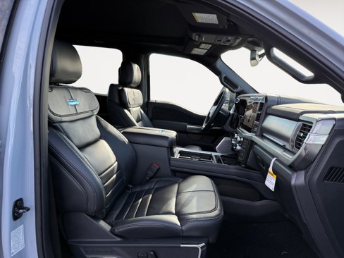 New 2025 Ford F250 Platinum image 19