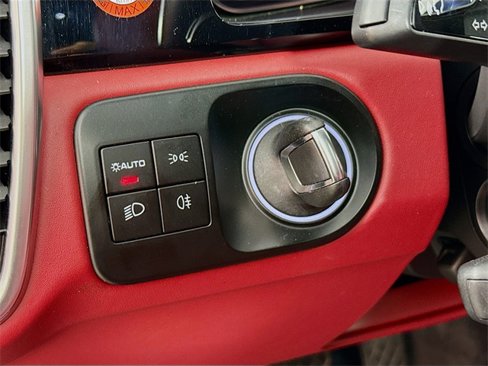 Certified 2023 Porsche Cayenne image 11