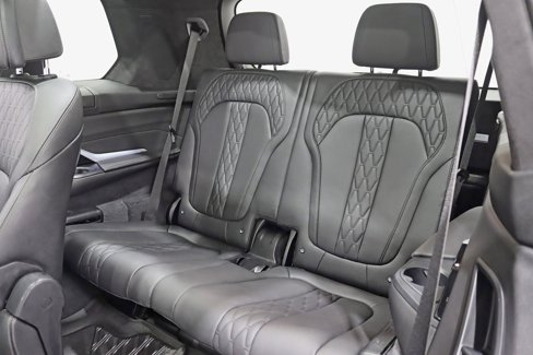 Used 2024 BMW X7 xDrive40i w/ Executive Package image 35