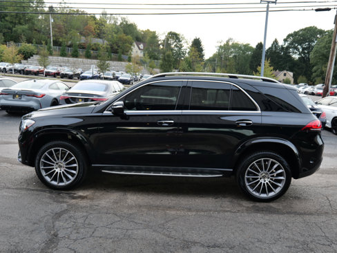 Used 2022 Mercedes-Benz GLE 450 4MATIC w/ AMG Line Exterior image 8