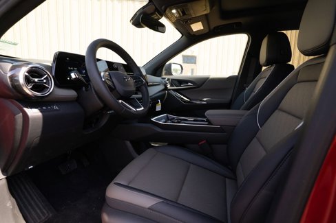 New 2026 Chevrolet Equinox LT w/ Convenience Package II image 13