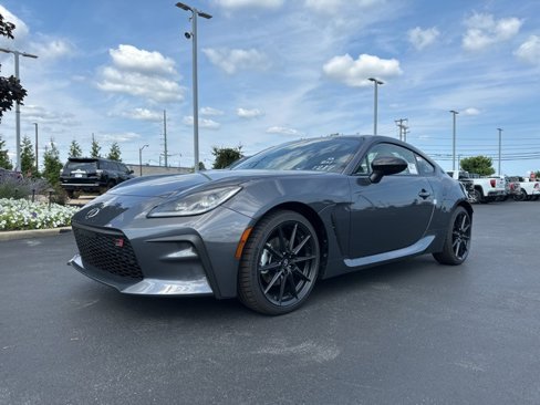 New 2025 Toyota GR86 Premium image 3