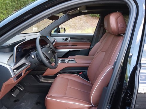 New 2026 Cadillac Vistiq Platinum image 9