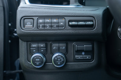Used 2023 GMC Yukon XL Denali image 19
